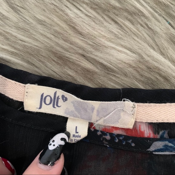 🌺Beautiful floral blouse - Picture 5 of 6